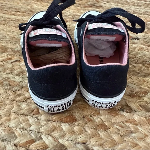 Converse All Stars Girls Little Kid Size 11 Black Low Top Sneakers - Picture 3 of 8